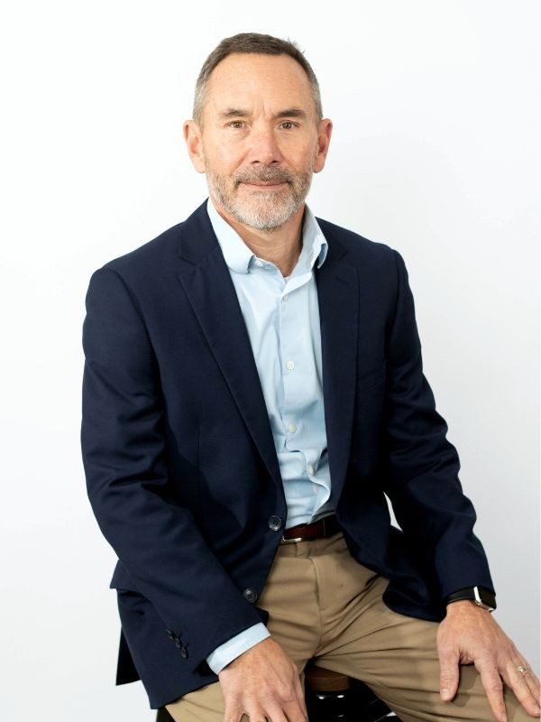 craig knies headshot